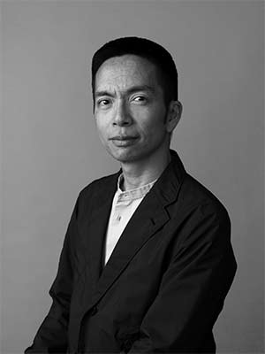 an image of speaker john maeda.